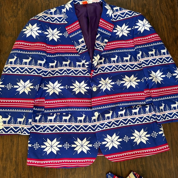 Christmas suit - Picture 5 of 7